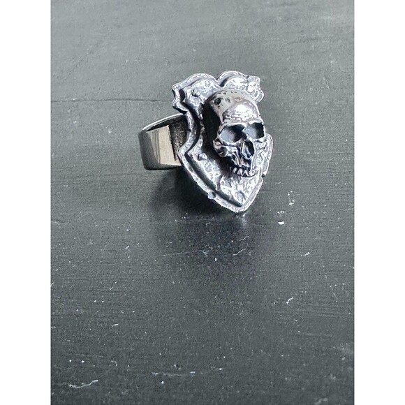 Pirate Mounted Skull Mens Ring 10 Rock Biker Gothic Stainless Steel Shield - Picture 8 of 13